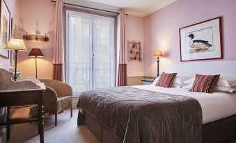 Hôtel Sainte-Beuve property photograph